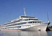 Классический четырехпалубный теплоход «Сергей Дягилев», проект 302